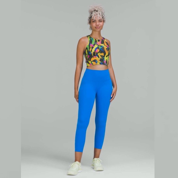 Women’s Lululemon Invigorate Training Crop Tank Top in Undertone Black Multi (6) - Picture 5 of 9